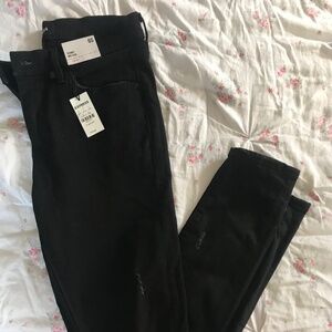 Black skinny jeans